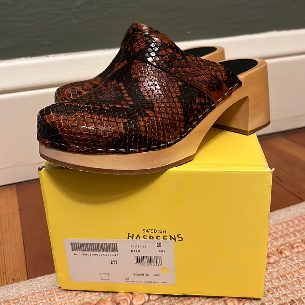Swedish Hasbeens Dagny in Snake Print size 38 (us 7.5/8)